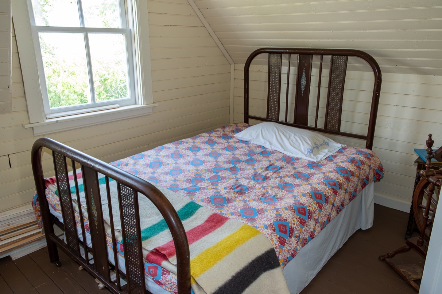 Gentlemen Bedroom Engimyri Bedroom